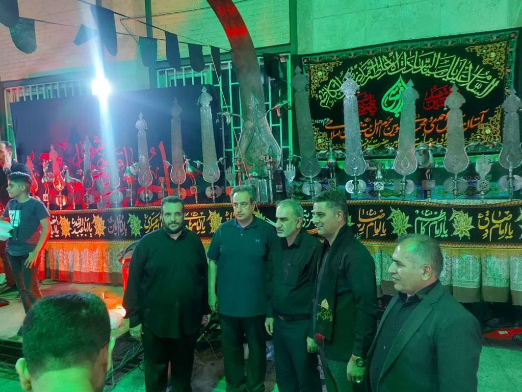 حضور در عزاداری اباعبدالله الحسین (ع) میدان قائم (عج) شیراز